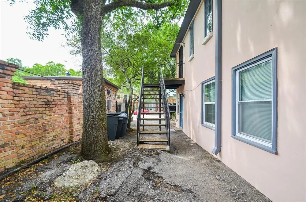 5230 Arboles Drive #A-4 Houston, TX 77035