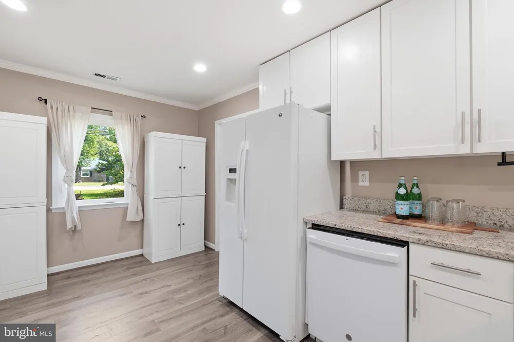 7712 FRANCES DRIVE Alexandria, VA 22306