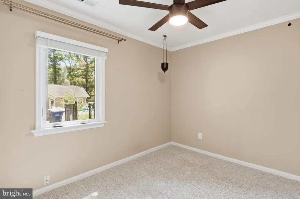 7712 FRANCES DRIVE Alexandria, VA 22306