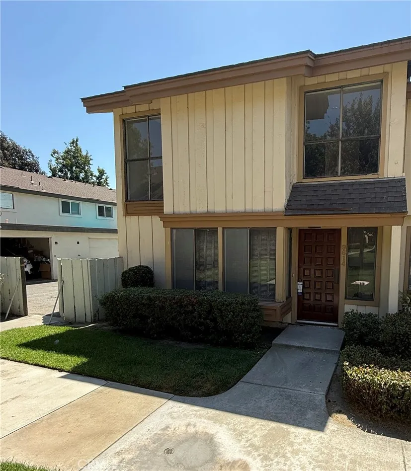 9614 Karmont South Gate, CA 90280