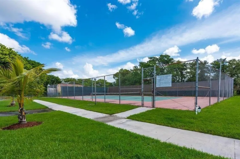7801 Colony Circle S #106 Tamarac, FL 33321