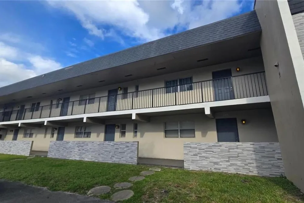 7801 Colony Circle S #106 Tamarac, FL 33321