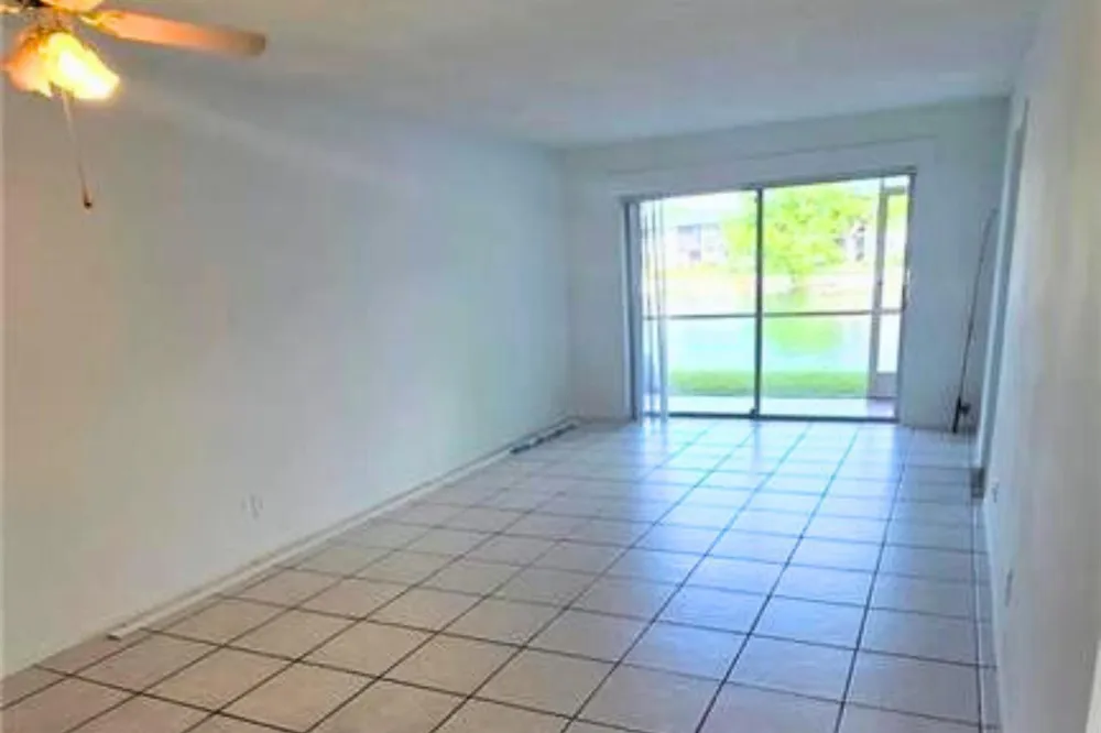 7801 Colony Circle S #106 Tamarac, FL 33321