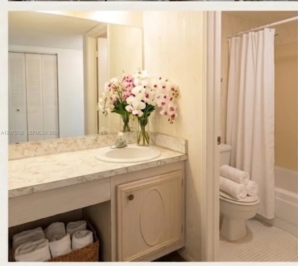 9400 Live Oak Pl #205 Davie, FL 33324
