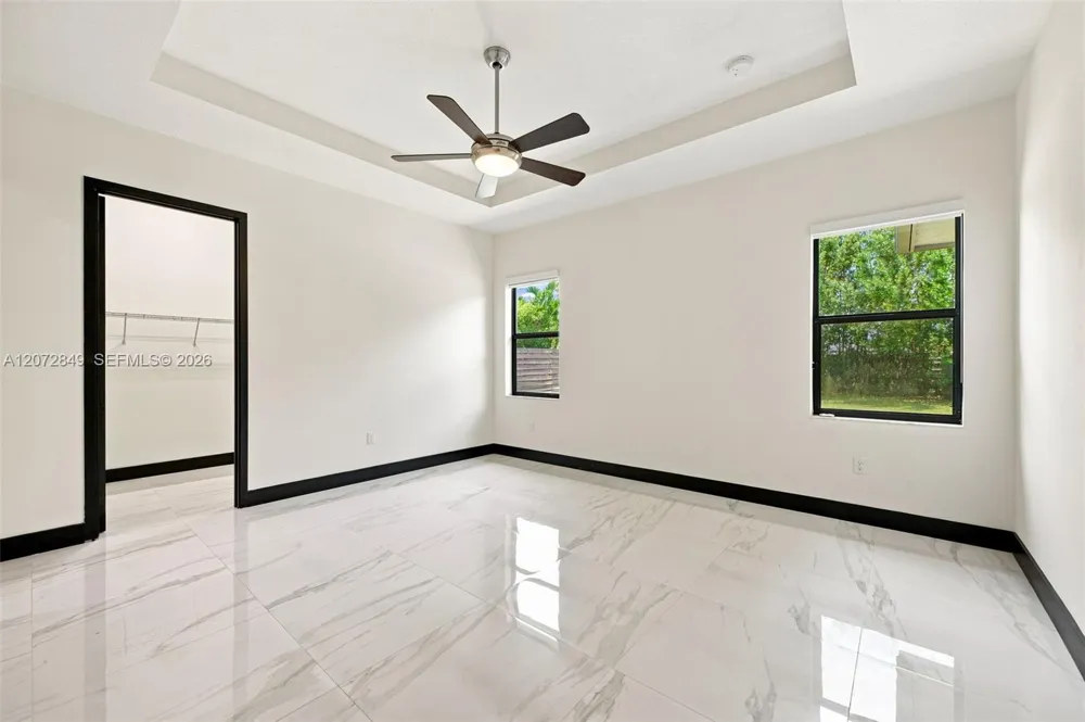 8875 NW 161st Ter Miami Lakes, FL 33018