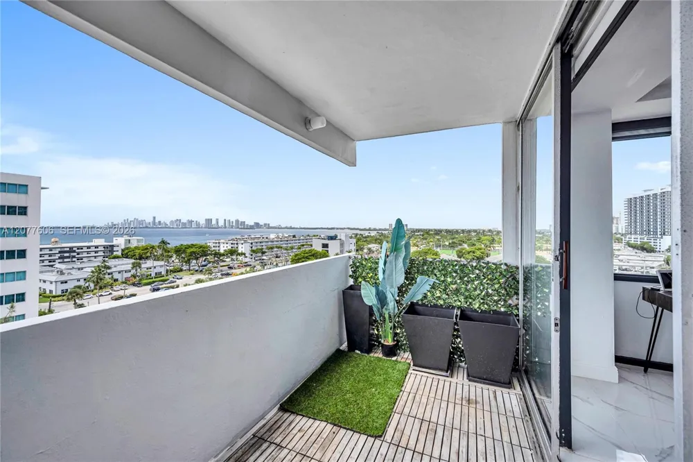 7545 E Treasure Dr #9A North Bay Village, FL 33141