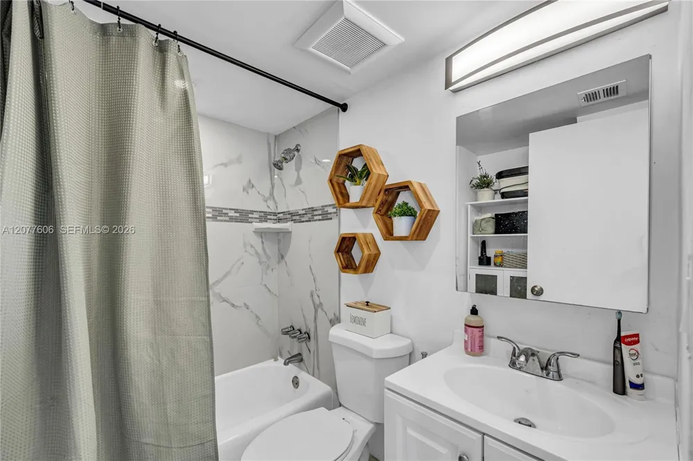 7545 E Treasure Dr #9A North Bay Village, FL 33141