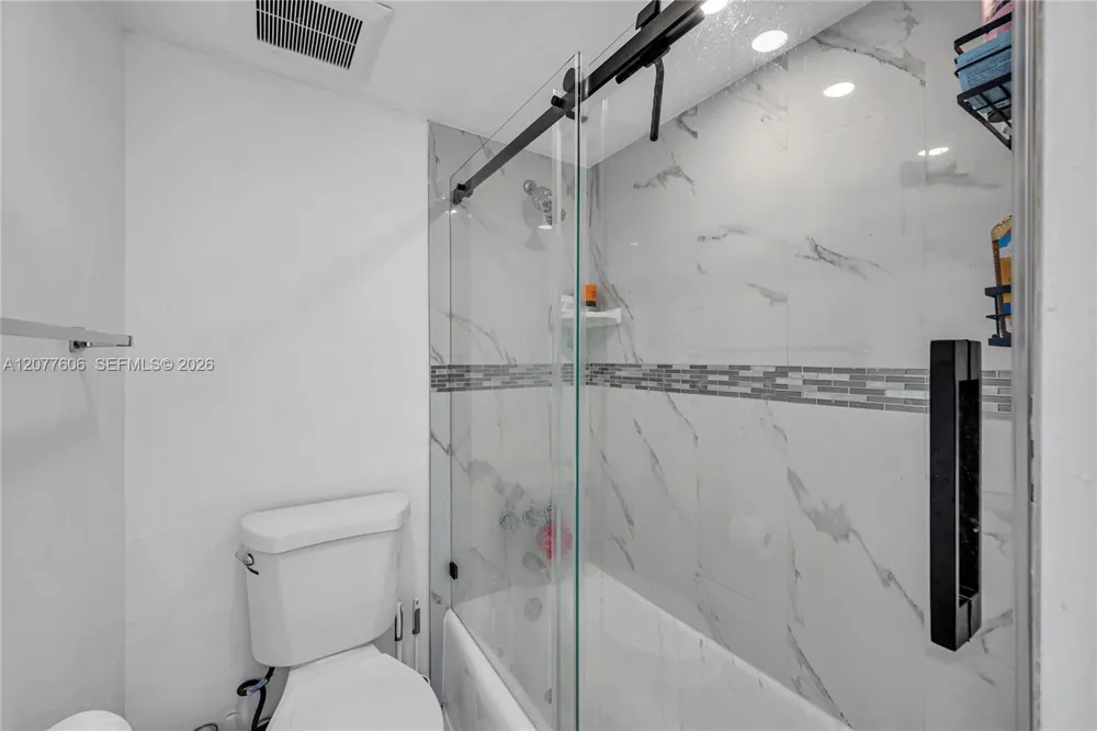 7545 E Treasure Dr #9A North Bay Village, FL 33141