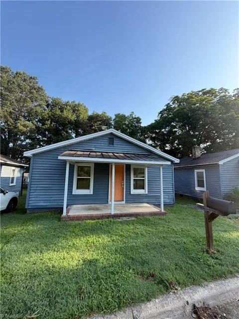 646 Gunn Street