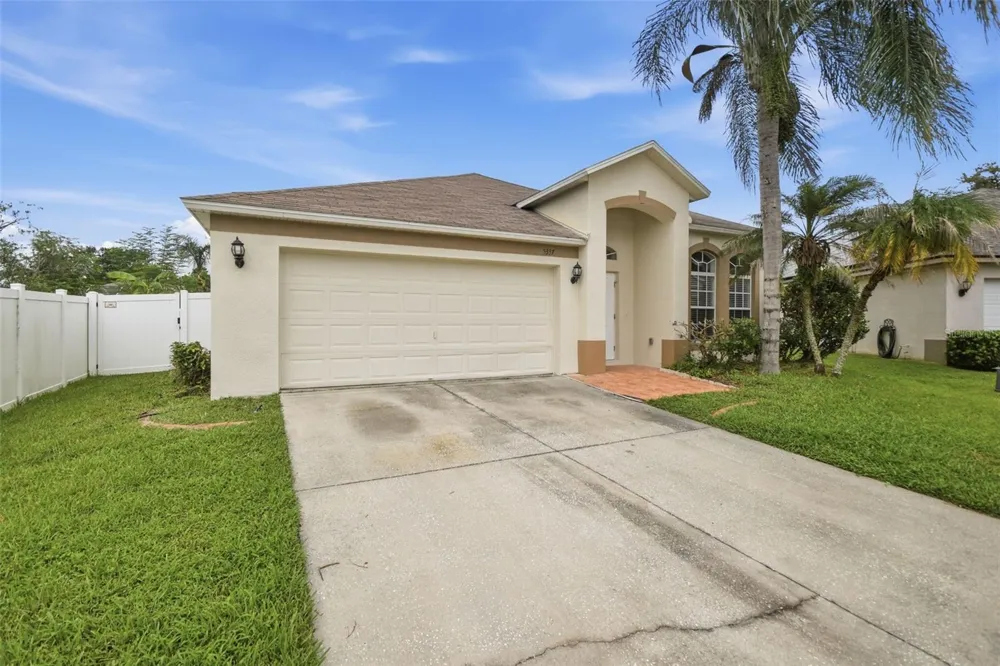 5337 OUTLOOK WAY Zephyrhills, FL 33541
