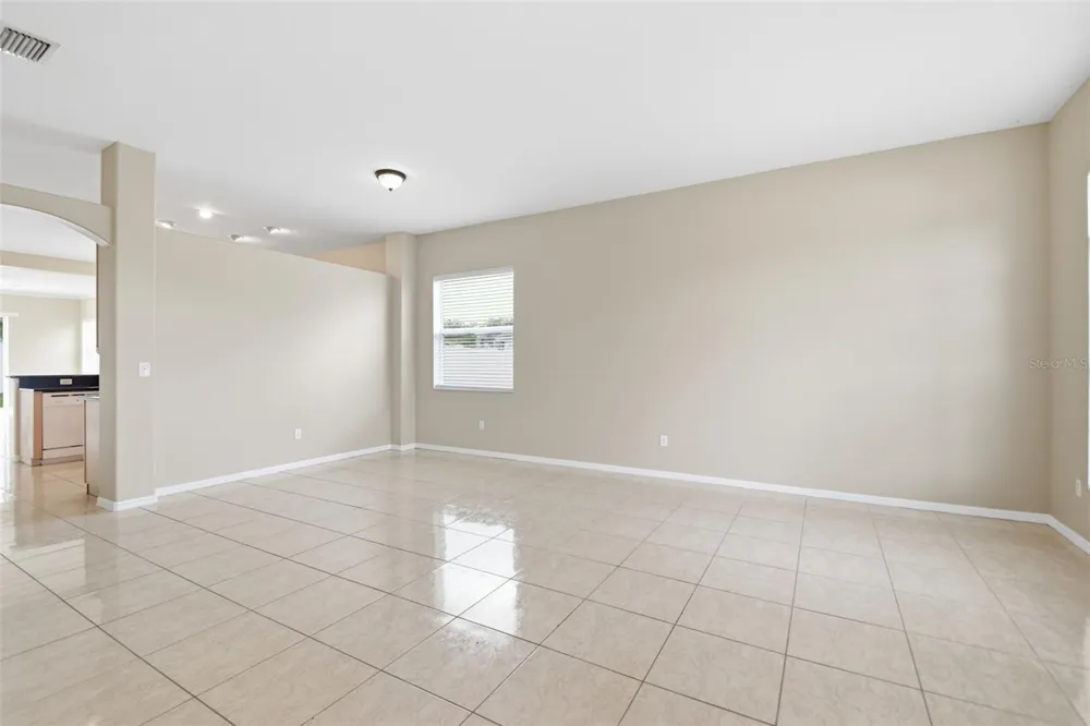 5337 OUTLOOK WAY Zephyrhills, FL 33541