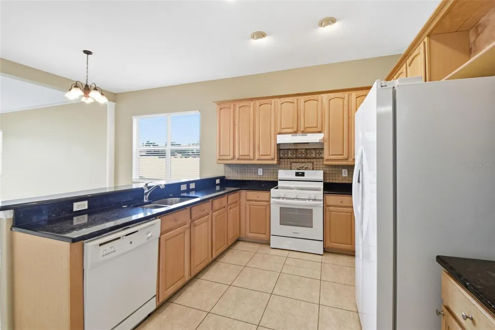 5337 OUTLOOK WAY Zephyrhills, FL 33541