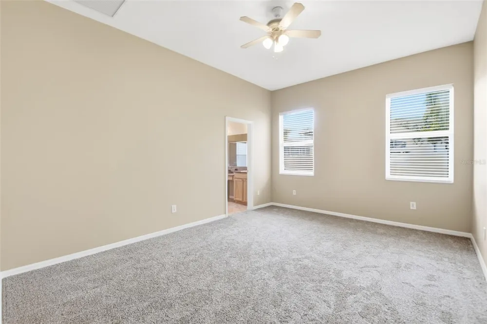 5337 OUTLOOK WAY Zephyrhills, FL 33541