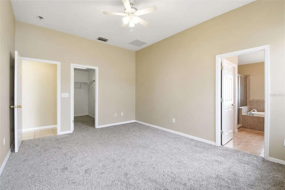 5337 OUTLOOK WAY Zephyrhills, FL 33541