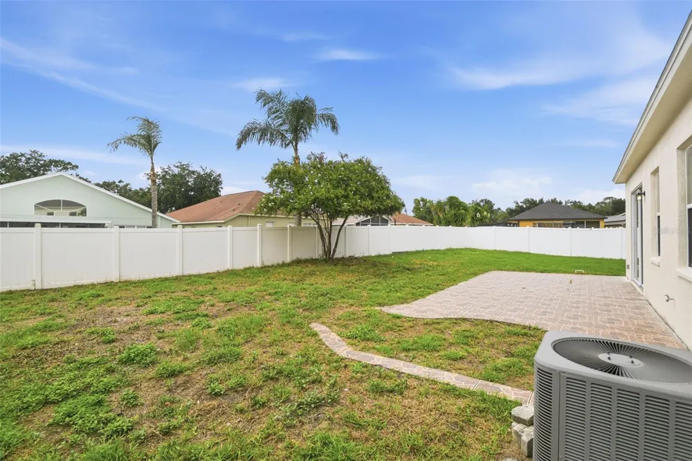 5337 OUTLOOK WAY Zephyrhills, FL 33541