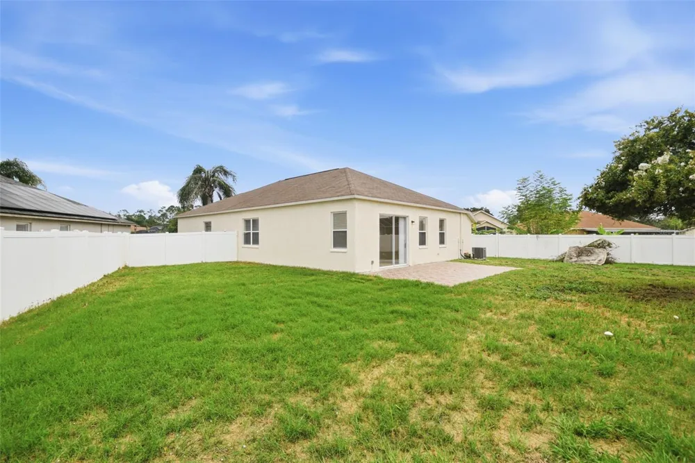 5337 OUTLOOK WAY Zephyrhills, FL 33541