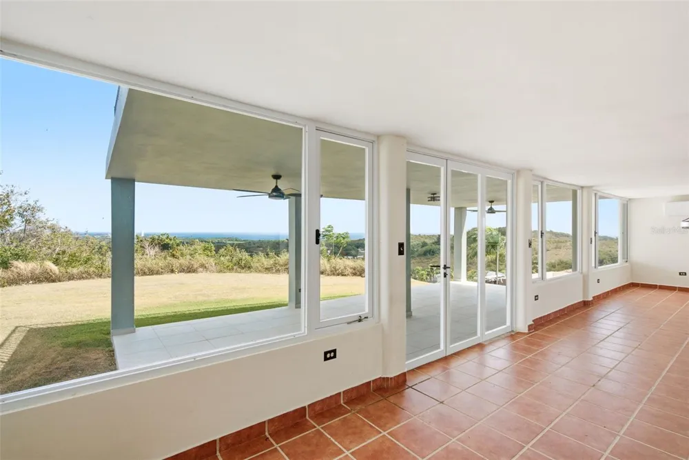 98 HACIENDA MARGARITA Luquillo, PR 00773