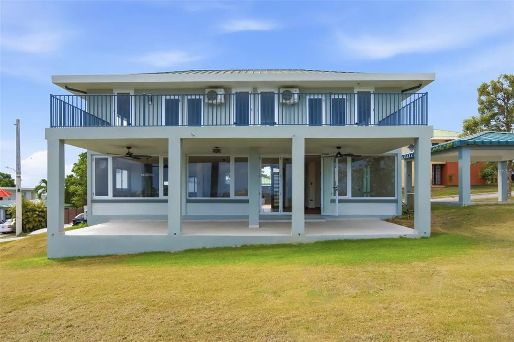 98 HACIENDA MARGARITA Luquillo, PR 00773