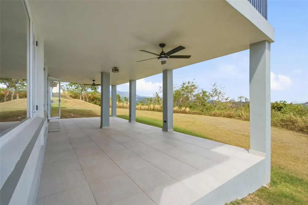 98 HACIENDA MARGARITA Luquillo, PR 00773