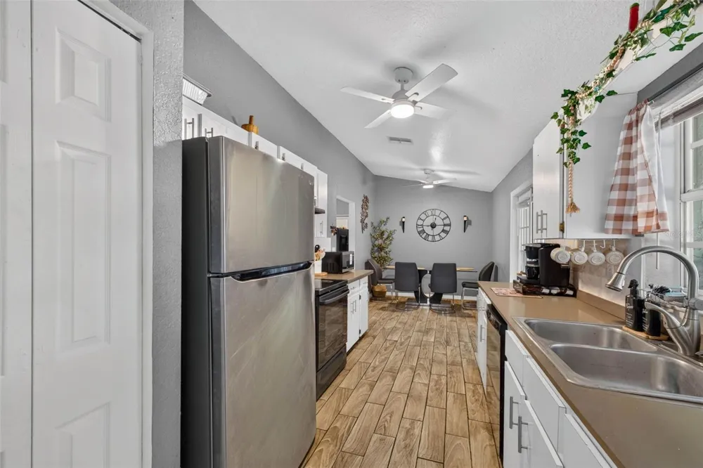 125 CHEROKEE DRIVE Auburndale, FL 33823