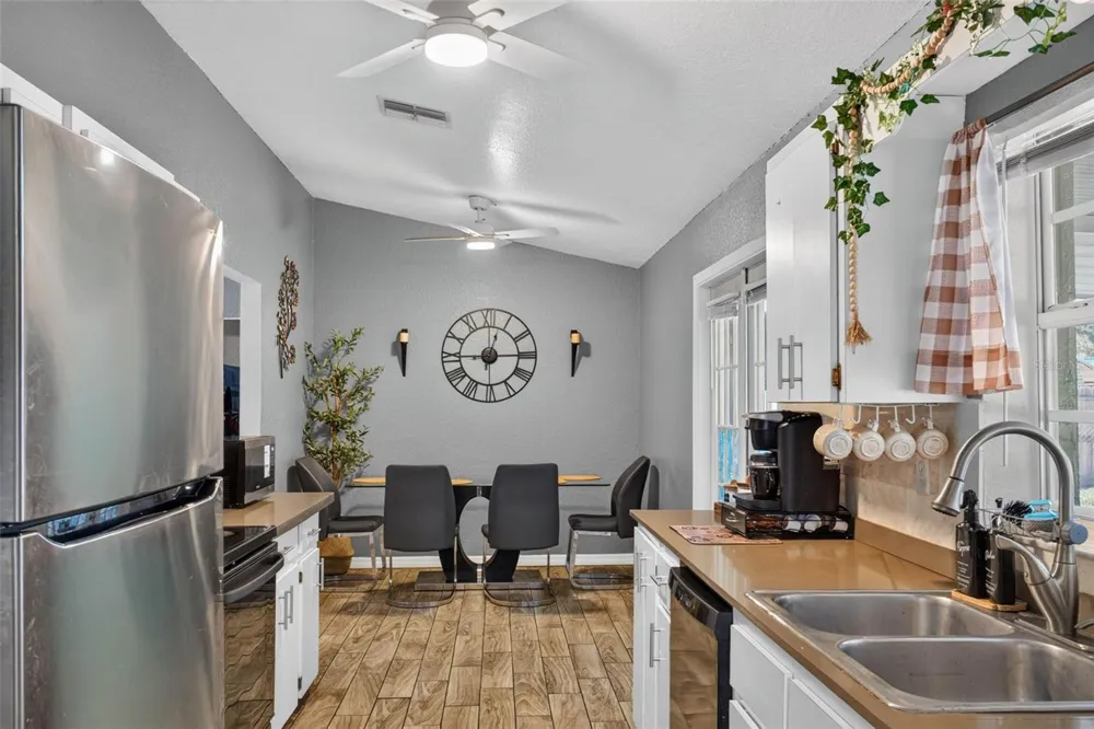 125 CHEROKEE DRIVE Auburndale, FL 33823