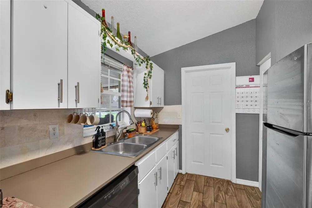 125 CHEROKEE DRIVE Auburndale, FL 33823