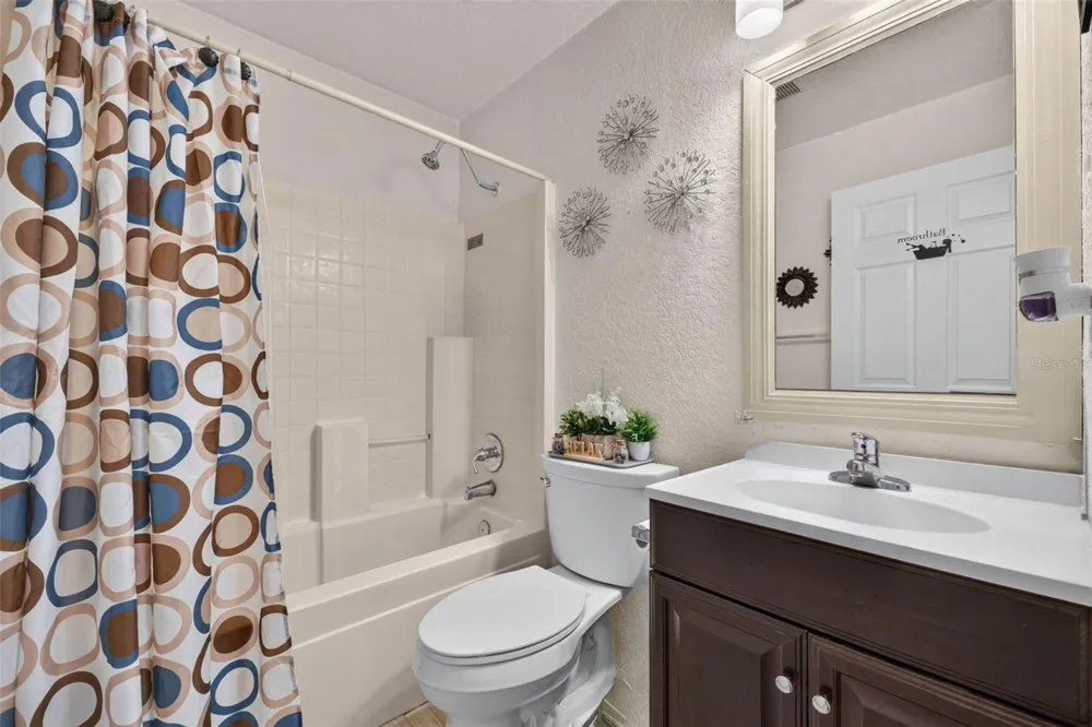 125 CHEROKEE DRIVE Auburndale, FL 33823