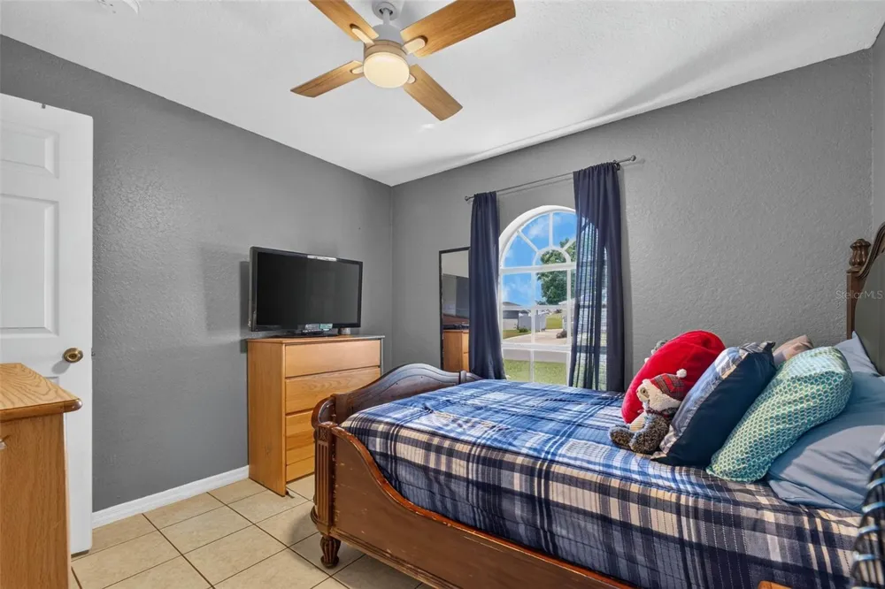 125 CHEROKEE DRIVE Auburndale, FL 33823