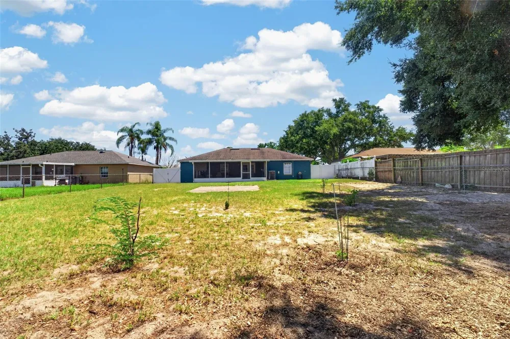 125 CHEROKEE DRIVE Auburndale, FL 33823