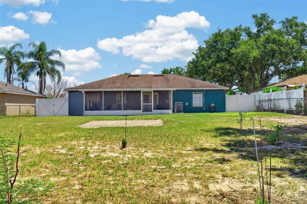 125 CHEROKEE DRIVE Auburndale, FL 33823