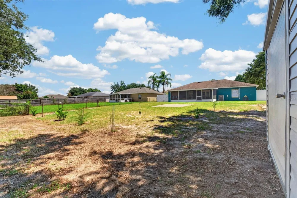 125 CHEROKEE DRIVE Auburndale, FL 33823