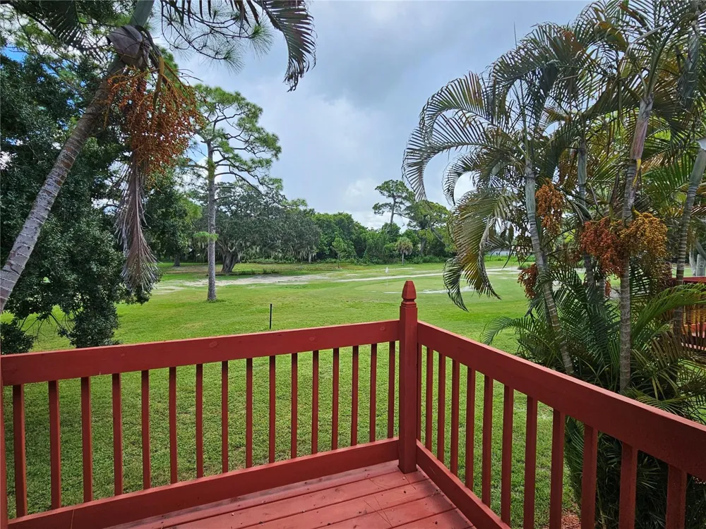 1737 PARAKEET WAY #2 Sarasota, FL 34232