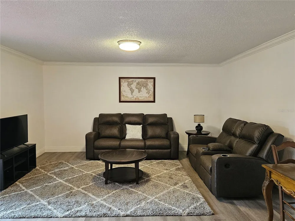 1737 PARAKEET WAY #2 Sarasota, FL 34232
