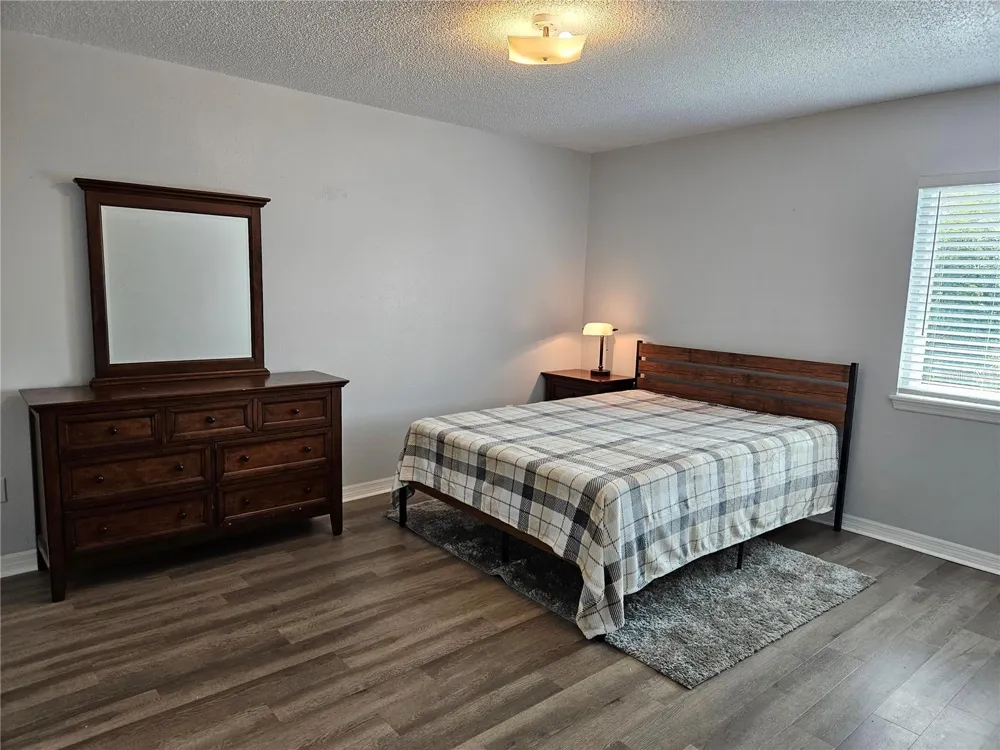 1737 PARAKEET WAY #2 Sarasota, FL 34232