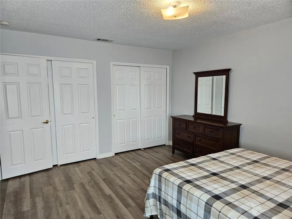 1737 PARAKEET WAY #2 Sarasota, FL 34232