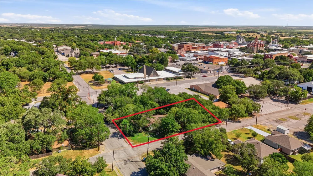 316 Guadalupe Street Lockhart, TX 78644
