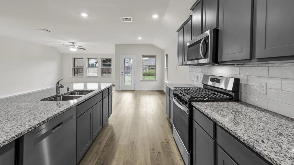 652 Lakepointe Boulevard Lavon, TX 75166