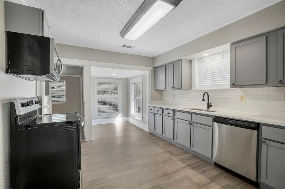 509 E Heron Denison, TX 75021