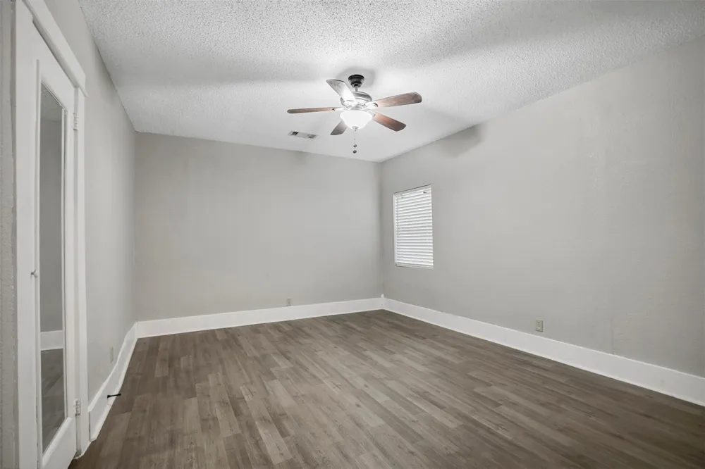 509 E Heron Denison, TX 75021