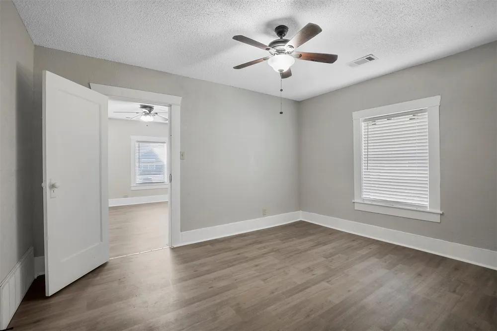 509 E Heron Denison, TX 75021
