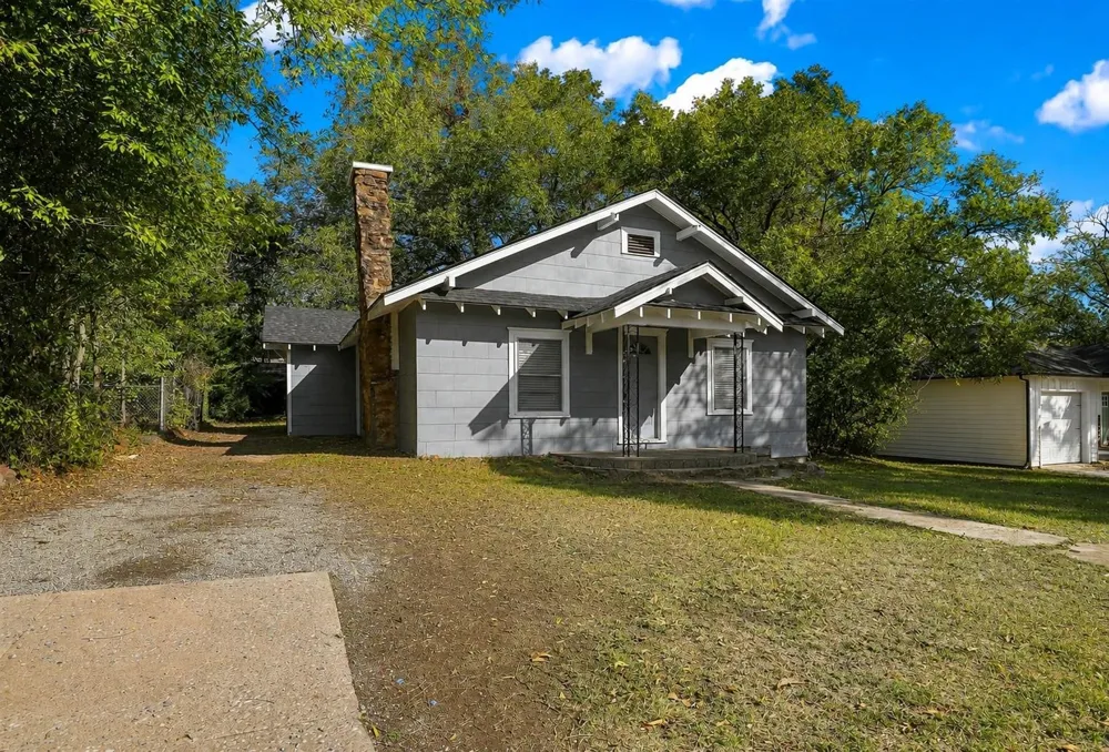 509 E Heron Denison, TX 75021