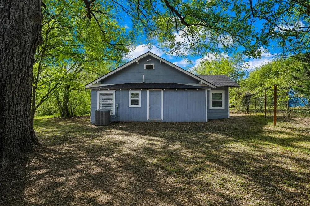 509 E Heron Denison, TX 75021