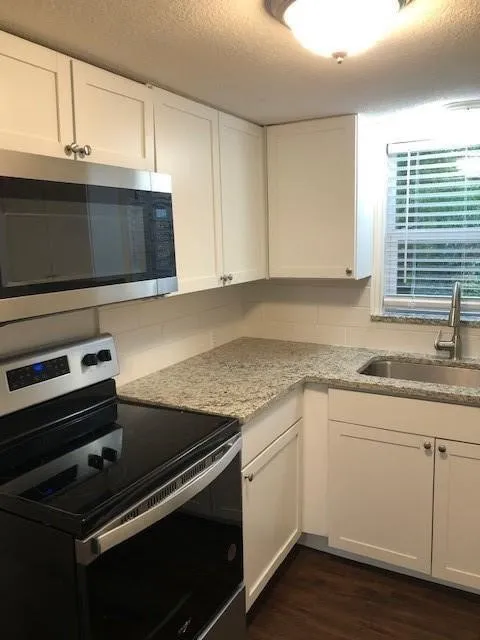 509 E Heron Denison, TX 75021