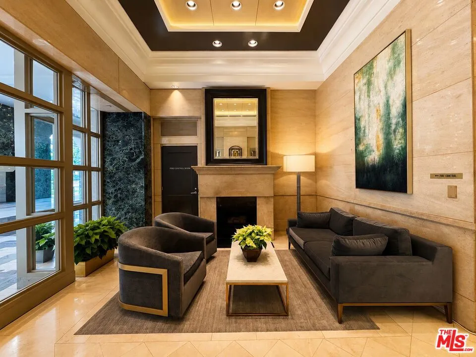 10520 Wilshire Boulevard #701 Los Angeles, CA 90024
