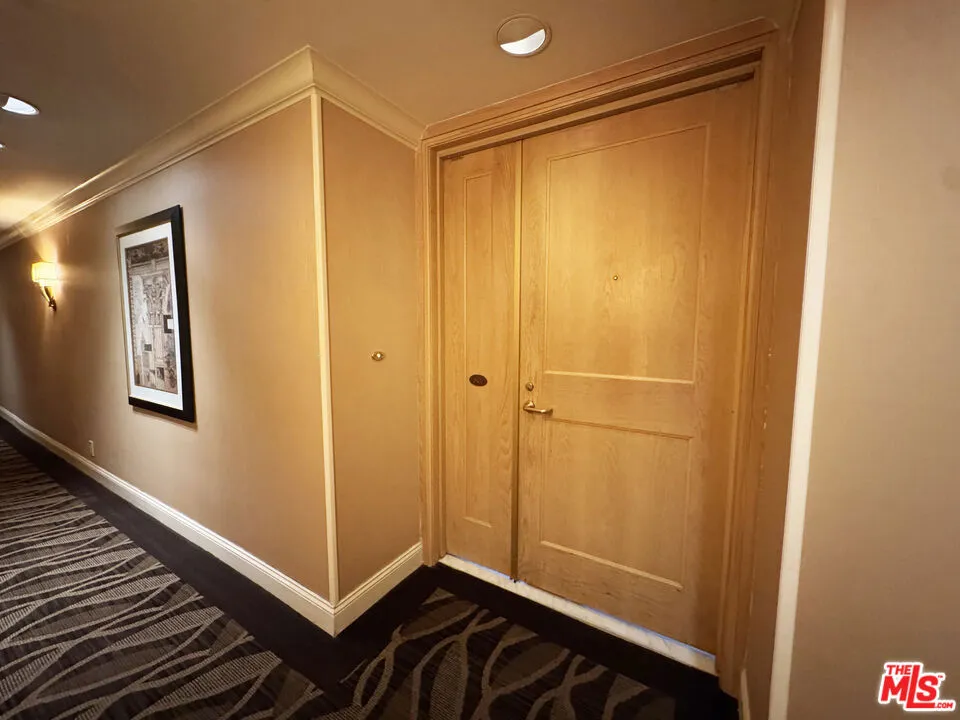10520 Wilshire Boulevard #701 Los Angeles, CA 90024