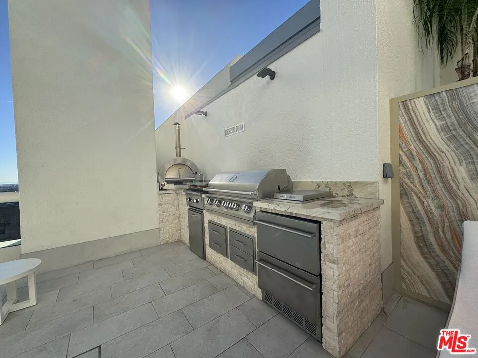 10520 Wilshire Boulevard #701 Los Angeles, CA 90024
