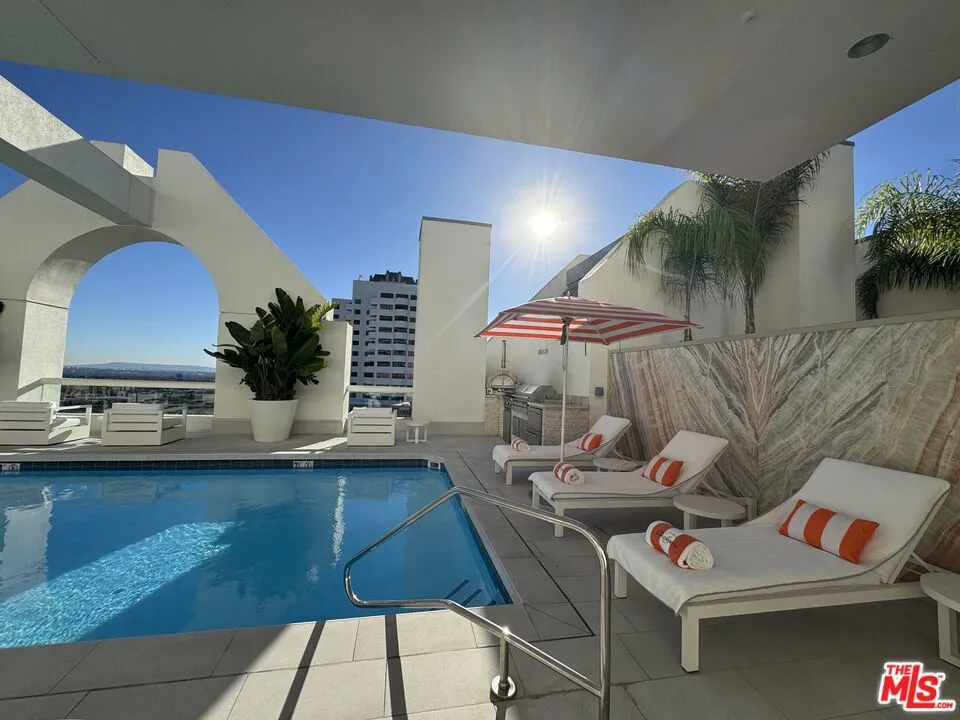 10520 Wilshire Boulevard #701 Los Angeles, CA 90024