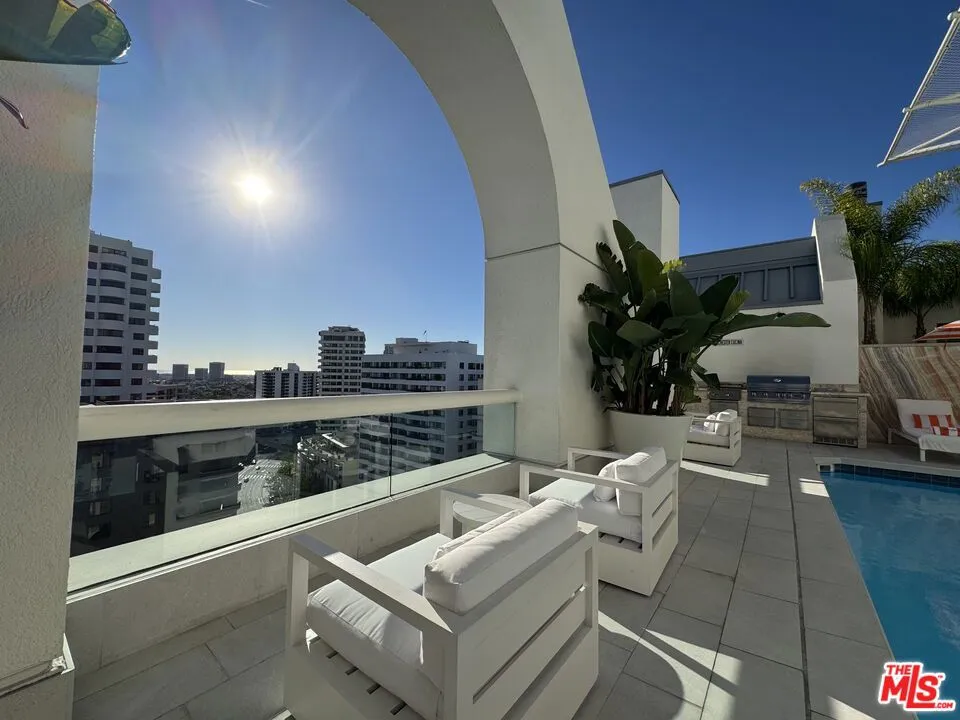10520 Wilshire Boulevard #701 Los Angeles, CA 90024