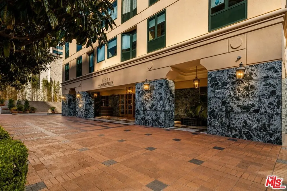 10520 Wilshire Boulevard #701 Los Angeles, CA 90024