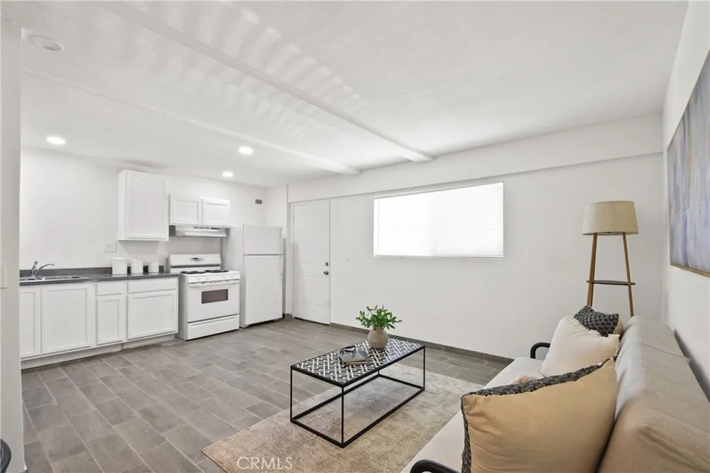 3008 Arrowhead #B San Bernardino, CA 92405